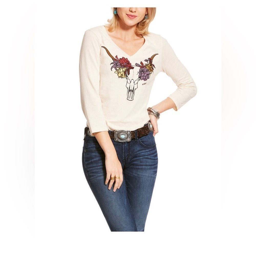 New Ariat Steer Skull w/ Floral Design Women's T-Shirt Size M